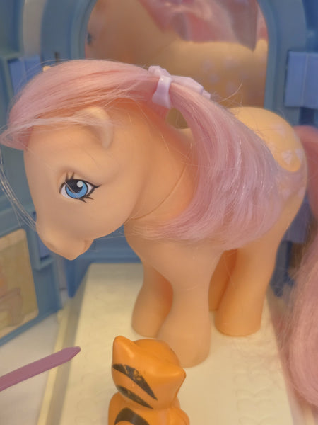 Pretty Parlor With Peachy Twinkles My Little Pony Vintage Used