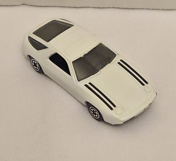 White Porche 928 China Vintage Metal Car Used