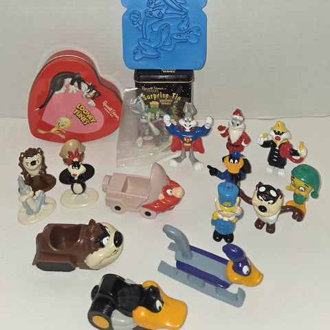 Looney Toons Vintage Mini Figures Bugs Bunny Used