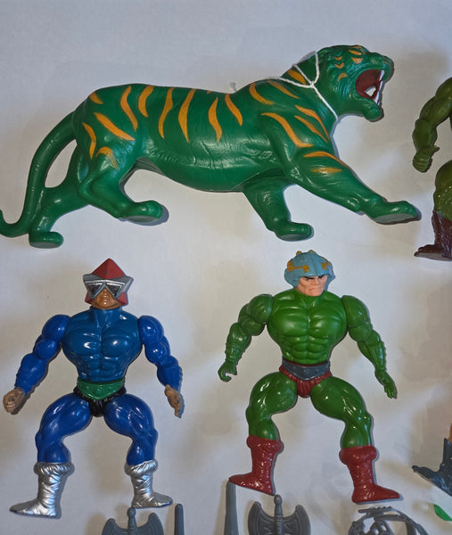 Vintage MOTU Masters Of The Universe Cringer, Kobra Khan Accessories Lot Used