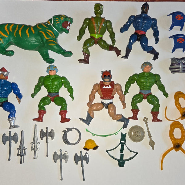 Vintage MOTU Masters Of The Universe Cringer, Kobra Khan Accessories Lot Used